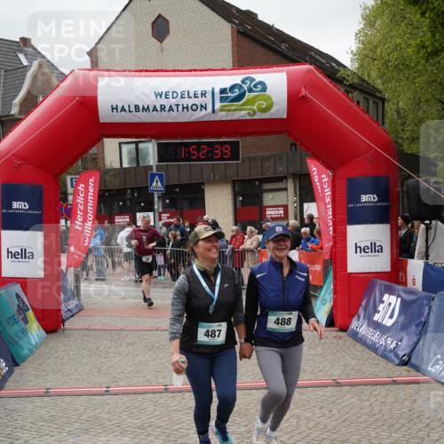 04.05.2025 - 8. Wedeler Halbmarathon Felixshl http://msf.ph/oto/7819939 04.05.2025 11:52:37 Ziel 18, 488 meine-sportfotos.de