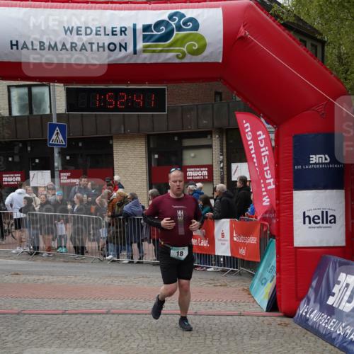 04.05.2025 - 8. Wedeler Halbmarathon Felixshl http://msf.ph/oto/7819942 04.05.2025 11:52:39 Ziel 18, 488 meine-sportfotos.de