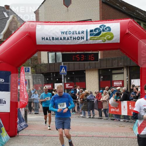 04.05.2025 - 8. Wedeler Halbmarathon Felixshl http://msf.ph/oto/7819976 04.05.2025 11:53:14 Ziel 50, 462, 722 meine-sportfotos.de