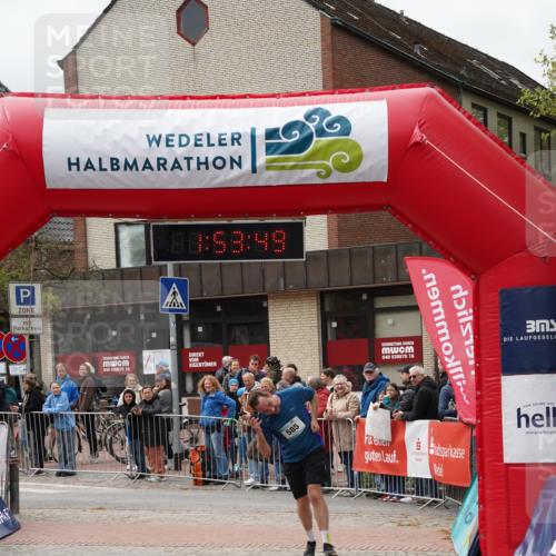 04.05.2025 - 8. Wedeler Halbmarathon Felixshl http://msf.ph/oto/7820016 04.05.2025 11:53:47 Ziel 585 meine-sportfotos.de