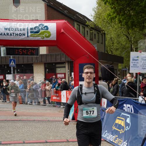 04.05.2025 - 8. Wedeler Halbmarathon Felixshl http://msf.ph/oto/7820068 04.05.2025 11:54:22 Ziel 360, 577, 1013 meine-sportfotos.de