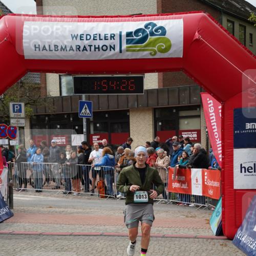 04.05.2025 - 8. Wedeler Halbmarathon Felixshl http://msf.ph/oto/7820073 04.05.2025 11:54:24 Ziel 317, 360, 577, 1013 meine-sportfotos.de