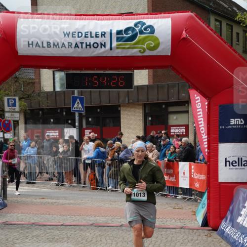 04.05.2025 - 8. Wedeler Halbmarathon Felixshl http://msf.ph/oto/7820075 04.05.2025 11:54:24 Ziel 317, 360, 577, 1013 meine-sportfotos.de