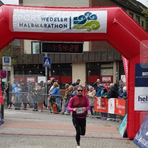 04.05.2025 - 8. Wedeler Halbmarathon Felixshl http://msf.ph/oto/7820082 04.05.2025 11:54:27 Ziel 317, 1013 meine-sportfotos.de