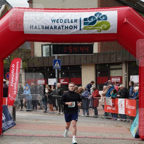 04.05.2025 - 8. Wedeler Halbmarathon Felixshl http://msf.ph/oto/7820104 04.05.2025 11:54:42 Ziel 559 meine-sportfotos.de