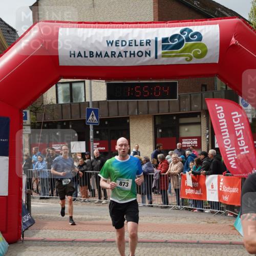 04.05.2025 - 8. Wedeler Halbmarathon Felixshl http://msf.ph/oto/7820143 04.05.2025 11:55:02 Ziel 240, 381, 429, 438, 873 meine-sportfotos.de