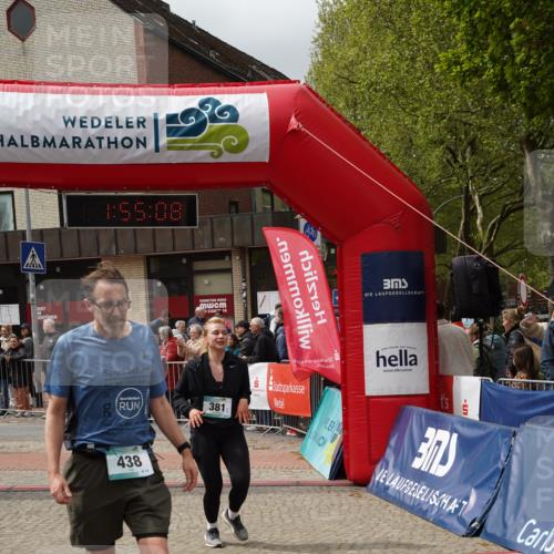 04.05.2025 - 8. Wedeler Halbmarathon Felixshl http://msf.ph/oto/7820154 04.05.2025 11:55:05 Ziel 240, 381, 429, 438, 842, 873 meine-sportfotos.de