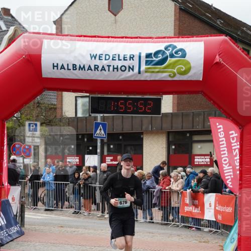 04.05.2025 - 8. Wedeler Halbmarathon Felixshl http://msf.ph/oto/7820185 04.05.2025 11:55:50 Ziel 1, 676 meine-sportfotos.de