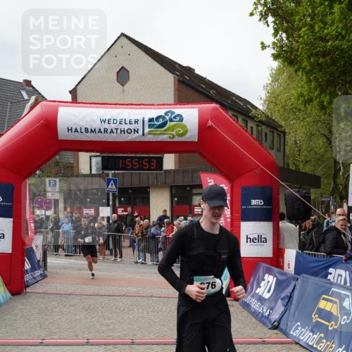 04.05.2025 - 8. Wedeler Halbmarathon Felixshl http://msf.ph/oto/7820192 04.05.2025 11:55:51 Ziel 1, 676 meine-sportfotos.de