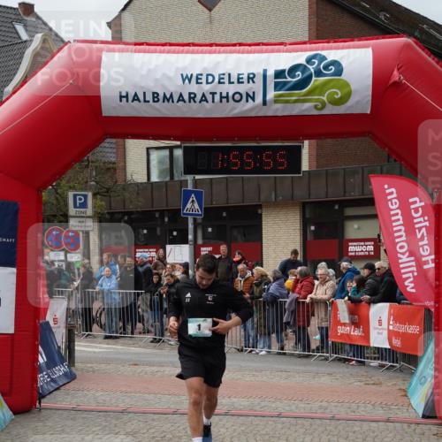 04.05.2025 - 8. Wedeler Halbmarathon Felixshl http://msf.ph/oto/7820195 04.05.2025 11:55:53 Ziel 1, 676 meine-sportfotos.de