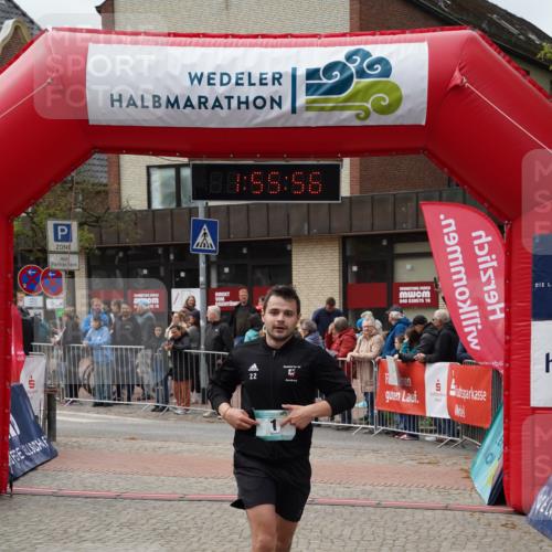 04.05.2025 - 8. Wedeler Halbmarathon Felixshl http://msf.ph/oto/7820199 04.05.2025 11:55:54 Ziel 1, 676 meine-sportfotos.de