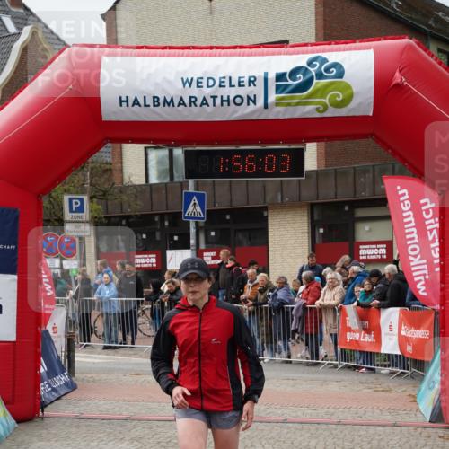 04.05.2025 - 8. Wedeler Halbmarathon Felixshl http://msf.ph/oto/7820208 04.05.2025 11:56:01 Ziel 403 meine-sportfotos.de