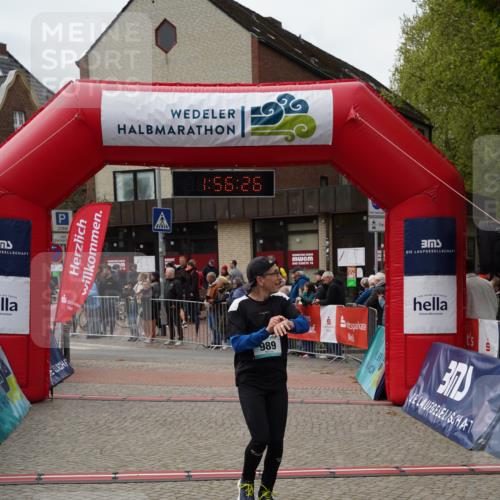 04.05.2025 - 8. Wedeler Halbmarathon Felixshl http://msf.ph/oto/7820241 04.05.2025 11:56:24 Ziel 989, 1149 meine-sportfotos.de