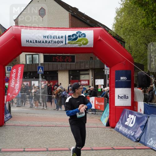 04.05.2025 - 8. Wedeler Halbmarathon Felixshl http://msf.ph/oto/7820249 04.05.2025 11:56:24 Ziel 989, 1149 meine-sportfotos.de