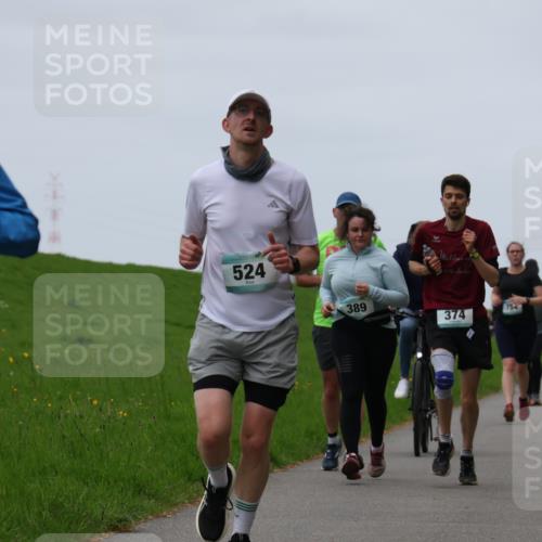 04.05.2025 - 8. Wedeler Halbmarathon Yannick Fuchs http://msf.ph/oto/7820334 04.05.2025 11:27:30 Laufen  meine-sportfotos.de