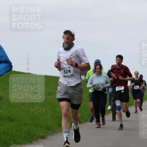 04.05.2025 - 8. Wedeler Halbmarathon Yannick Fuchs http://msf.ph/oto/7820342 04.05.2025 11:27:30 Laufen  meine-sportfotos.de