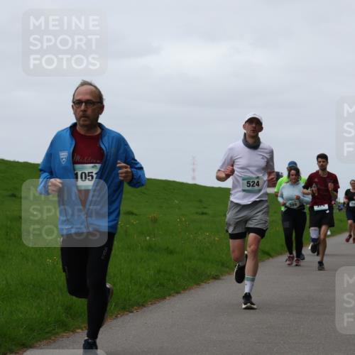 04.05.2025 - 8. Wedeler Halbmarathon Yannick Fuchs http://msf.ph/oto/7820445 04.05.2025 11:27:31 Laufen 105, 524, 389, 374 meine-sportfotos.de