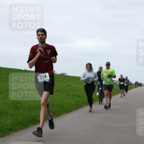 04.05.2025 - 8. Wedeler Halbmarathon Yannick Fuchs http://msf.ph/oto/7820515 04.05.2025 11:27:35 Laufen 374 meine-sportfotos.de