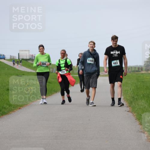 04.05.2025 - 8. Wedeler Halbmarathon Yannick Fuchs http://msf.ph/oto/7820558 04.05.2025 12:04:47 Laufen 688, 686, 1005, 683, 14 meine-sportfotos.de