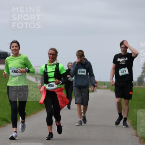 04.05.2025 - 8. Wedeler Halbmarathon Yannick Fuchs http://msf.ph/oto/7820620 04.05.2025 12:04:55 Laufen 688, 1005, 683, 686 meine-sportfotos.de