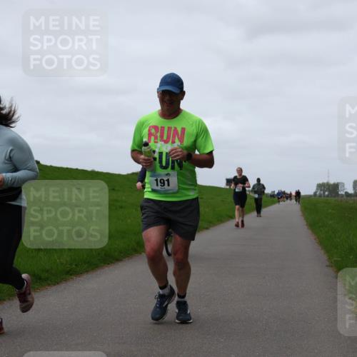 04.05.2025 - 8. Wedeler Halbmarathon Yannick Fuchs http://msf.ph/oto/7820641 04.05.2025 11:27:38 Laufen 389, 191 meine-sportfotos.de
