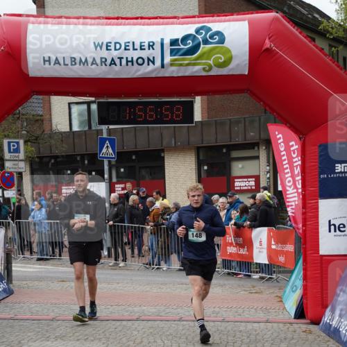 04.05.2025 - 8. Wedeler Halbmarathon Felixshl http://msf.ph/oto/7820695 04.05.2025 11:56:56 Ziel 148, 190, 310, 420, 765, 766 meine-sportfotos.de