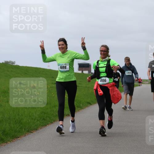04.05.2025 - 8. Wedeler Halbmarathon Yannick Fuchs http://msf.ph/oto/7820715 04.05.2025 12:04:57 Laufen 688, 686, 1005, 683 meine-sportfotos.de