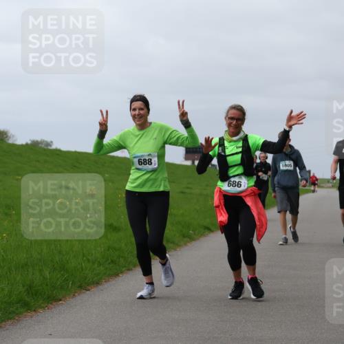 04.05.2025 - 8. Wedeler Halbmarathon Yannick Fuchs http://msf.ph/oto/7820727 04.05.2025 12:04:58 Laufen 688, 686, 1005, 683 meine-sportfotos.de