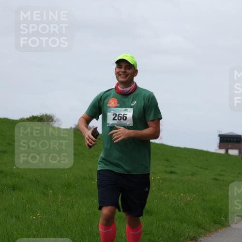 04.05.2025 - 8. Wedeler Halbmarathon Yannick Fuchs http://msf.ph/oto/7820742 04.05.2025 11:50:58 Laufen 266, 1098 meine-sportfotos.de