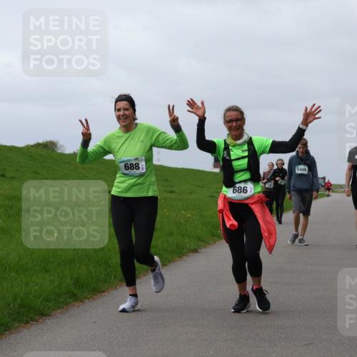 04.05.2025 - 8. Wedeler Halbmarathon Yannick Fuchs http://msf.ph/oto/7820757 04.05.2025 12:04:58 Laufen 688, 686, 120, 1005, 683 meine-sportfotos.de