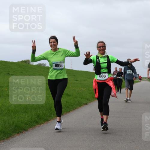 04.05.2025 - 8. Wedeler Halbmarathon Yannick Fuchs http://msf.ph/oto/7820766 04.05.2025 12:04:58 Laufen 688, 686, 1005, 683 meine-sportfotos.de