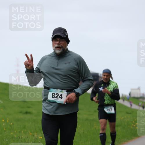 04.05.2025 - 8. Wedeler Halbmarathon Yannick Fuchs http://msf.ph/oto/7820794 04.05.2025 11:27:45 Laufen 824, 267 meine-sportfotos.de