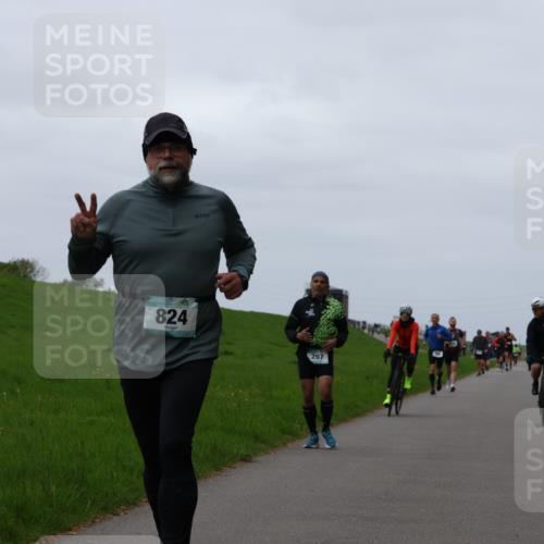 04.05.2025 - 8. Wedeler Halbmarathon Yannick Fuchs http://msf.ph/oto/7820853 04.05.2025 11:27:47 Laufen 824, 267 meine-sportfotos.de
