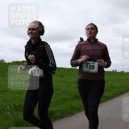 04.05.2025 - 8. Wedeler Halbmarathon Yannick Fuchs http://msf.ph/oto/7820880 04.05.2025 12:05:12 Laufen 677, 120 meine-sportfotos.de