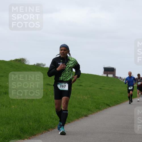 04.05.2025 - 8. Wedeler Halbmarathon Yannick Fuchs http://msf.ph/oto/7820932 04.05.2025 11:27:51 Laufen 267 meine-sportfotos.de