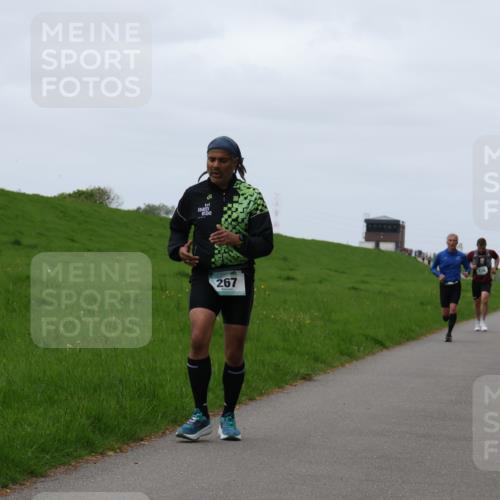 04.05.2025 - 8. Wedeler Halbmarathon Yannick Fuchs http://msf.ph/oto/7820944 04.05.2025 11:27:51 Laufen 267 meine-sportfotos.de