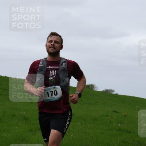 04.05.2025 - 8. Wedeler Halbmarathon Yannick Fuchs http://msf.ph/oto/7821041 04.05.2025 11:28:00 Laufen 170 meine-sportfotos.de