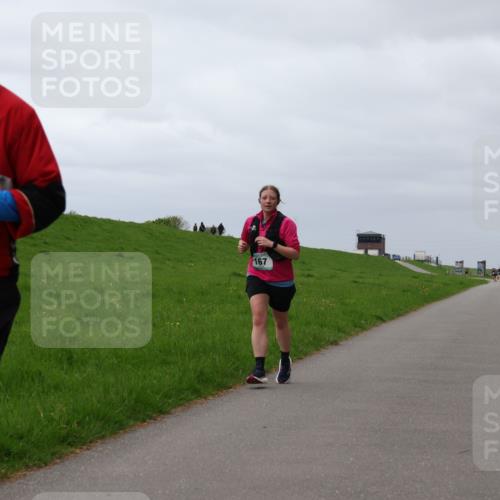 04.05.2025 - 8. Wedeler Halbmarathon Yannick Fuchs http://msf.ph/oto/7821107 04.05.2025 12:05:53 Laufen 167 meine-sportfotos.de