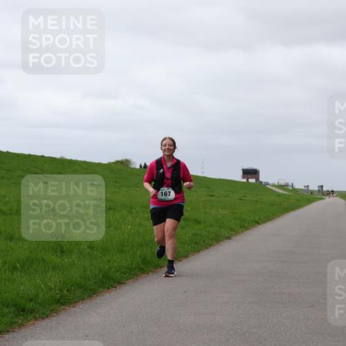 04.05.2025 - 8. Wedeler Halbmarathon Yannick Fuchs http://msf.ph/oto/7821116 04.05.2025 12:05:54 Laufen 167 meine-sportfotos.de