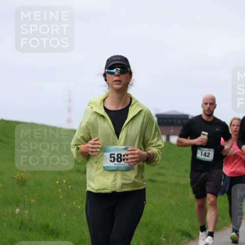 04.05.2025 - 8. Wedeler Halbmarathon Yannick Fuchs http://msf.ph/oto/7821171 04.05.2025 11:51:22 Laufen 58, 42, 142, 1052 meine-sportfotos.de