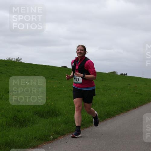 04.05.2025 - 8. Wedeler Halbmarathon Yannick Fuchs http://msf.ph/oto/7821177 04.05.2025 12:05:55 Laufen 167 meine-sportfotos.de