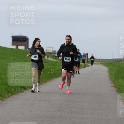 04.05.2025 - 8. Wedeler Halbmarathon Yannick Fuchs http://msf.ph/oto/7821234 04.05.2025 12:06:51 Laufen 1043, 1042 meine-sportfotos.de