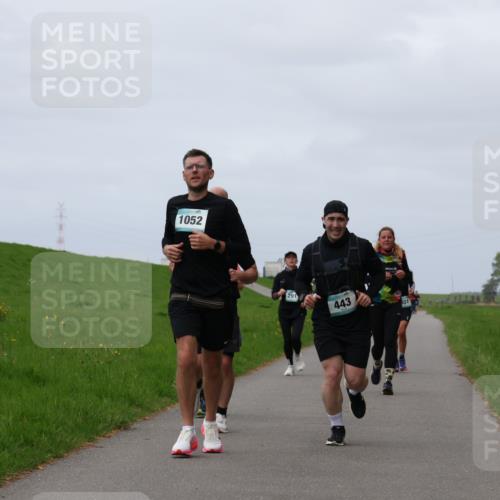 04.05.2025 - 8. Wedeler Halbmarathon Yannick Fuchs http://msf.ph/oto/7821291 04.05.2025 11:51:24 Laufen 1052, 291, 443 meine-sportfotos.de