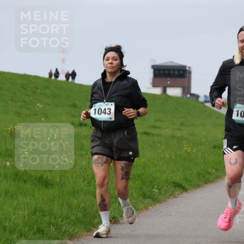 04.05.2025 - 8. Wedeler Halbmarathon Yannick Fuchs http://msf.ph/oto/7821292 04.05.2025 12:06:55 Laufen 1043, 1042 meine-sportfotos.de