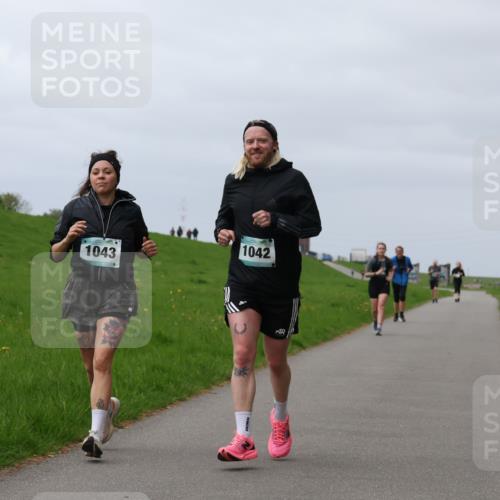 04.05.2025 - 8. Wedeler Halbmarathon Yannick Fuchs http://msf.ph/oto/7821339 04.05.2025 12:06:57 Laufen 1043, 1042 meine-sportfotos.de