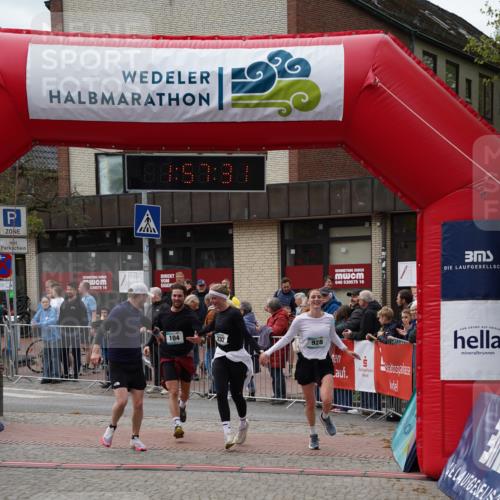04.05.2025 - 8. Wedeler Halbmarathon Felixshl http://msf.ph/oto/7821381 04.05.2025 11:57:29 Ziel 104, 232, 928, 1161 meine-sportfotos.de