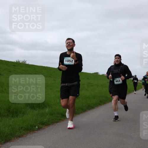 04.05.2025 - 8. Wedeler Halbmarathon Yannick Fuchs http://msf.ph/oto/7821450 04.05.2025 11:51:28 Laufen 1052, 443 meine-sportfotos.de