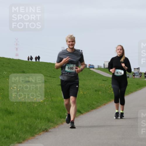04.05.2025 - 8. Wedeler Halbmarathon Yannick Fuchs http://msf.ph/oto/7821493 04.05.2025 12:07:23 Laufen 595, 974 meine-sportfotos.de