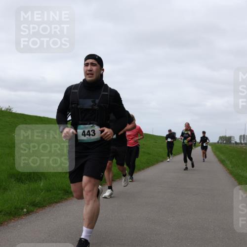 04.05.2025 - 8. Wedeler Halbmarathon Yannick Fuchs http://msf.ph/oto/7821497 04.05.2025 11:51:29 Laufen 443 meine-sportfotos.de