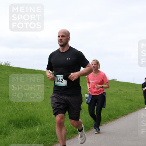 04.05.2025 - 8. Wedeler Halbmarathon Yannick Fuchs http://msf.ph/oto/7821511 04.05.2025 11:51:29 Laufen 142, 00 meine-sportfotos.de